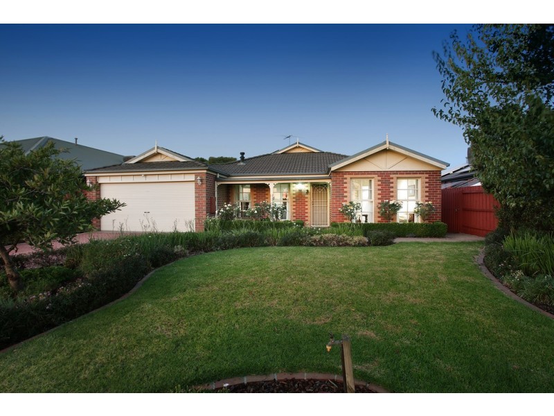 25 Kinsale View, Berwick VIC 3806