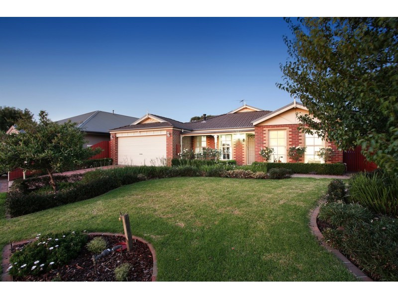 25 Kinsale View, Berwick VIC 3806
