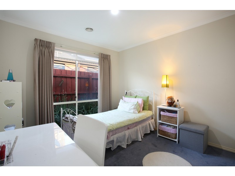 25 Kinsale View, Berwick VIC 3806