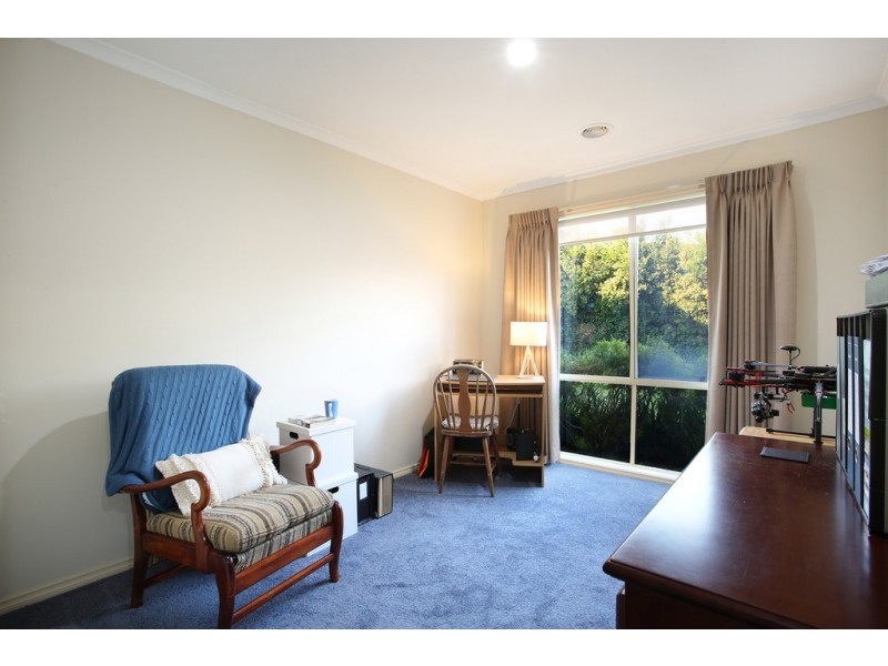 25 Kinsale View, Berwick VIC 3806