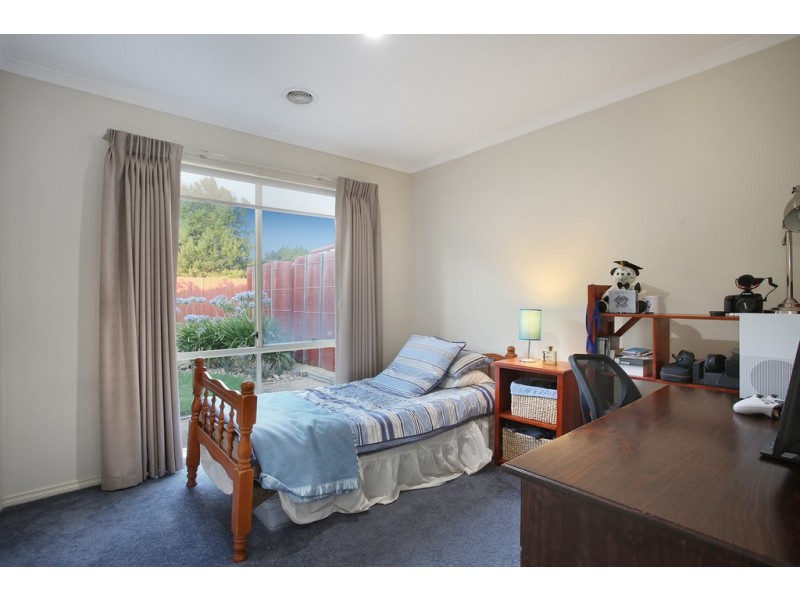 25 Kinsale View, Berwick VIC 3806