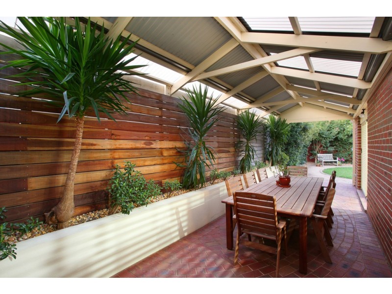 25 Kinsale View, Berwick VIC 3806