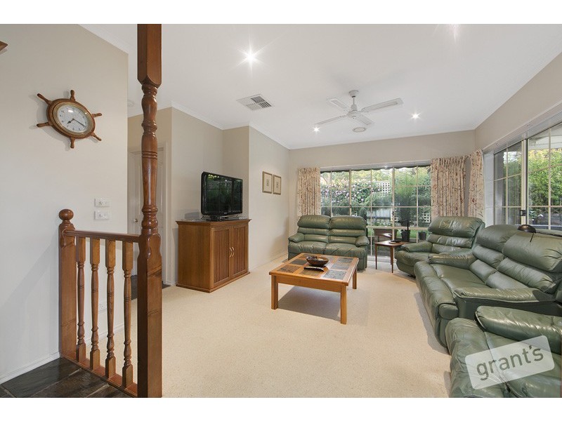 13 Dryden Court, Berwick VIC 3806