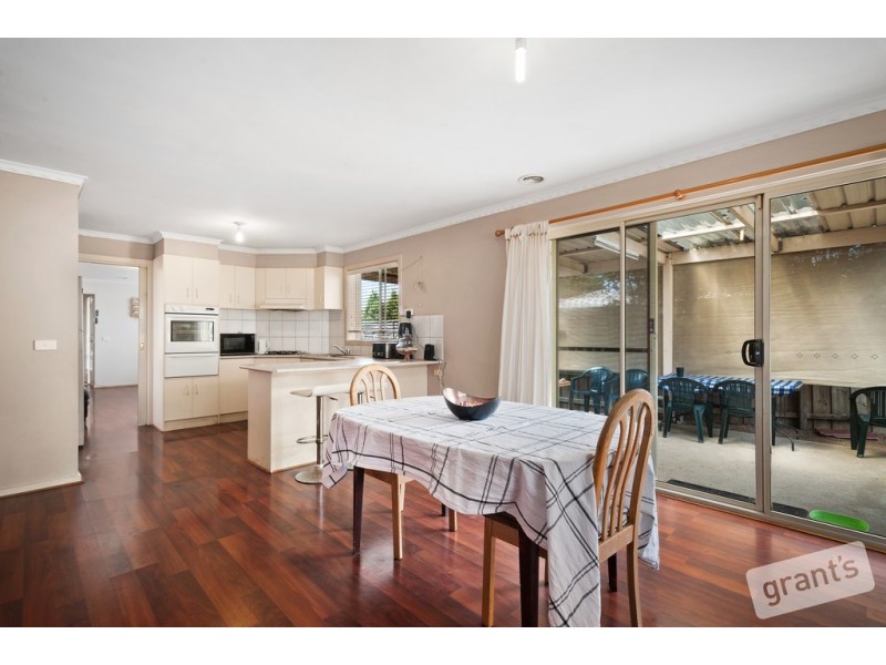 11 Riddleston Court, Narre Warren South VIC 3805