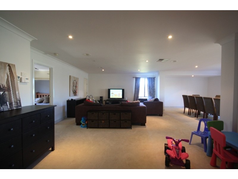 31 Cottswold Avenue, Narre Warren VIC 3805