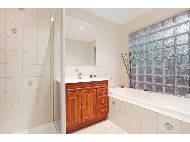 8 Francis Court, Narre Warren VIC 3805