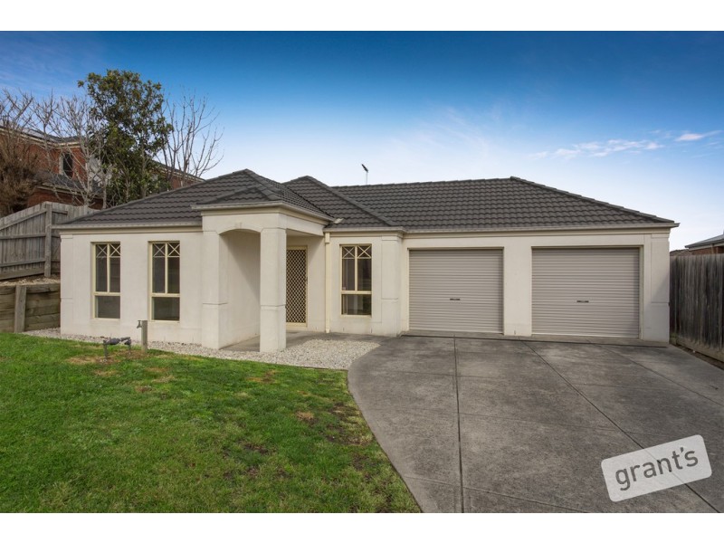 27 Turella Close, Berwick VIC 3806