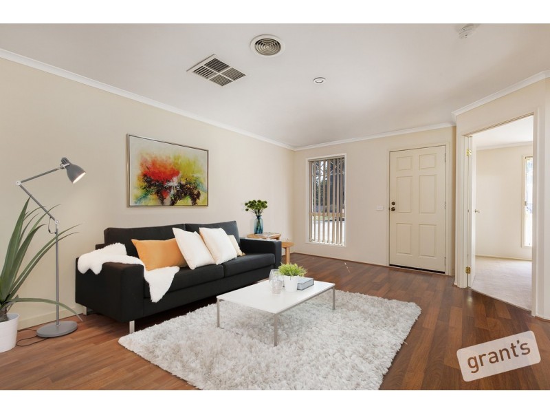 27 Turella Close, Berwick VIC 3806