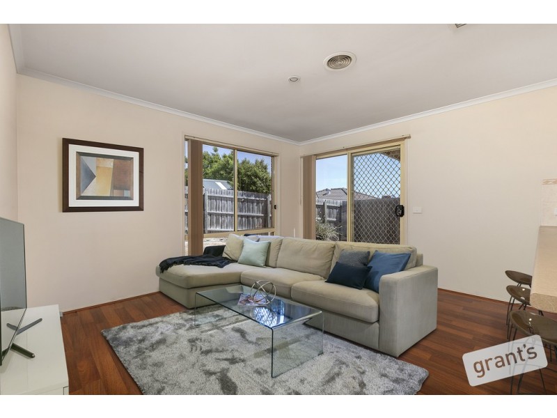 27 Turella Close, Berwick VIC 3806