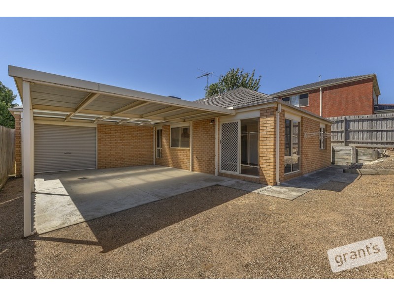 27 Turella Close, Berwick VIC 3806