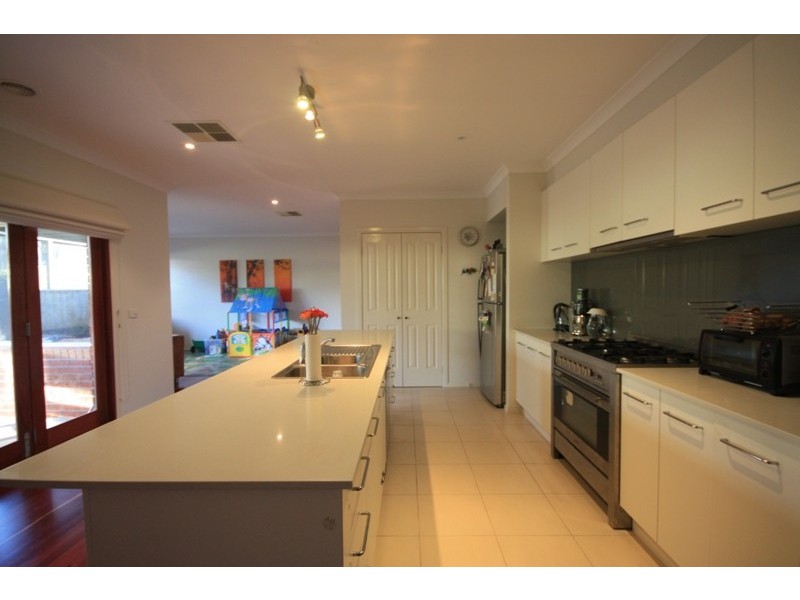 2 Florida Court, Berwick VIC 3806