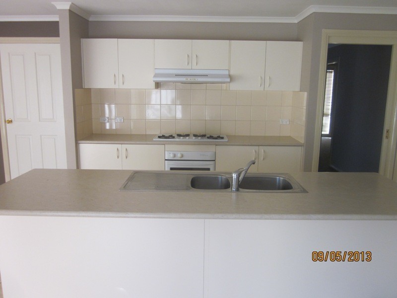 17 Turella Close, Berwick VIC 3806