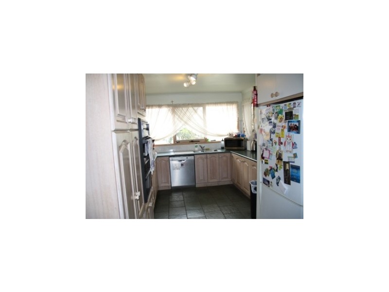 1 Raphael Street, Hallam VIC 3803