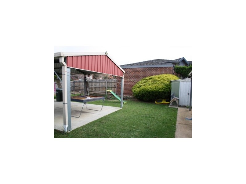 1 Raphael Street, Hallam VIC 3803
