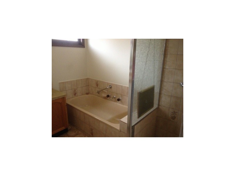 34 Franleigh Drive, Narre Warren VIC 3805