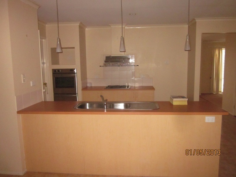 28 Grand Arch Way, Berwick VIC 3806