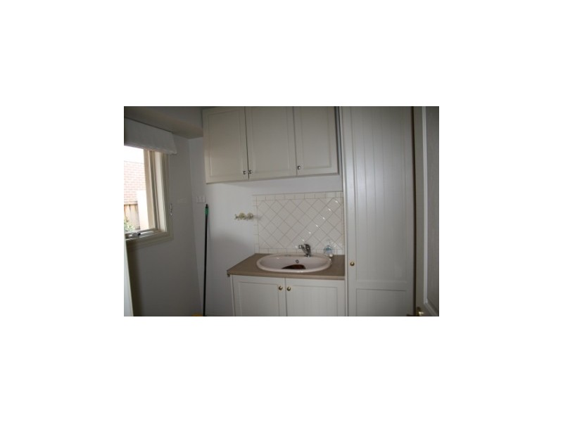 120 Berwick Springs Boulevard, Narre Warren South VIC 3805