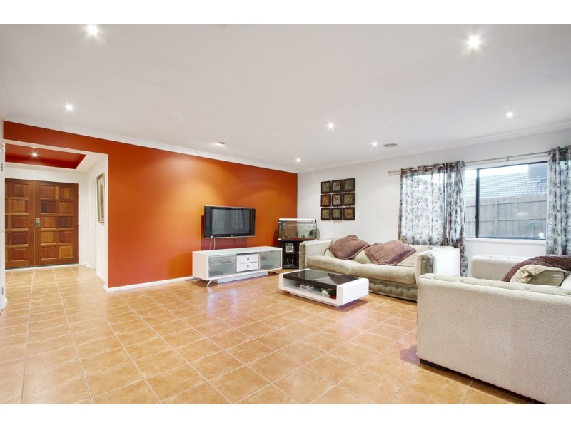 19 Hartsmere Drive, Berwick VIC 3806