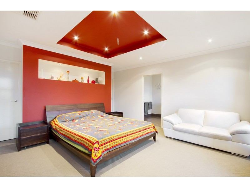19 Hartsmere Drive, Berwick VIC 3806