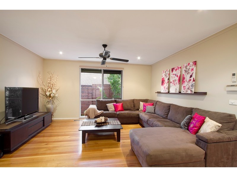 17 Lodge Crescent, Berwick VIC 3806