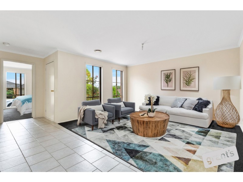 15 Highland Crescent, Narre Warren South VIC 3805