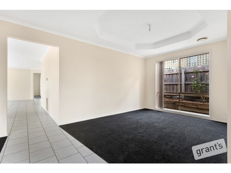 15 Highland Crescent, Narre Warren South VIC 3805