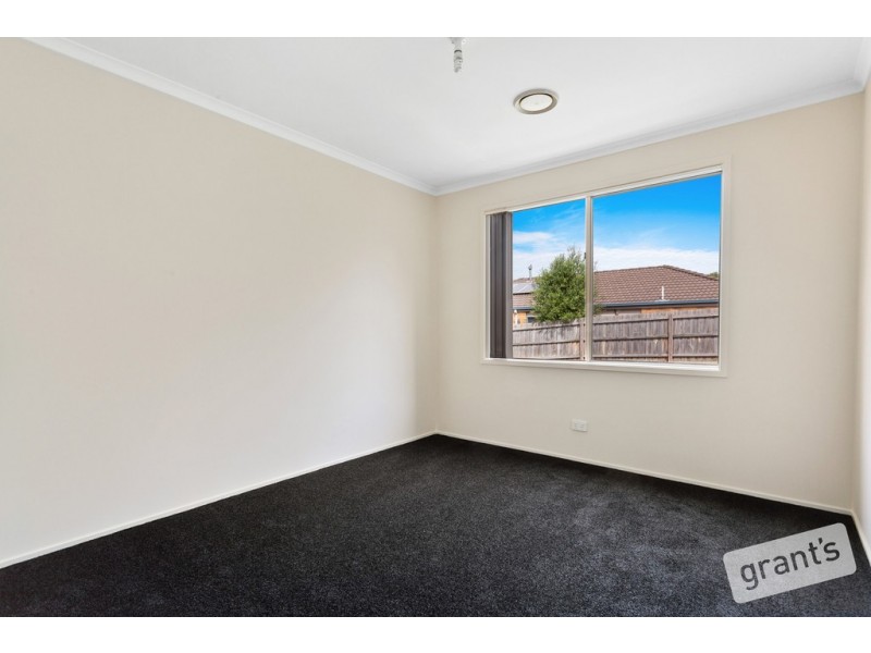 15 Highland Crescent, Narre Warren South VIC 3805