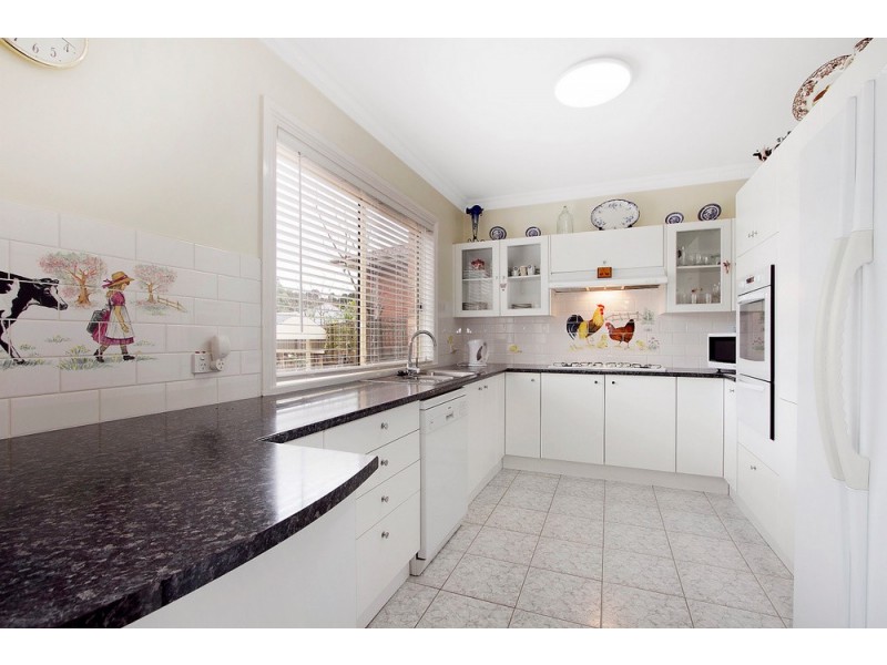 44 Royston Avenue, Berwick VIC 3806