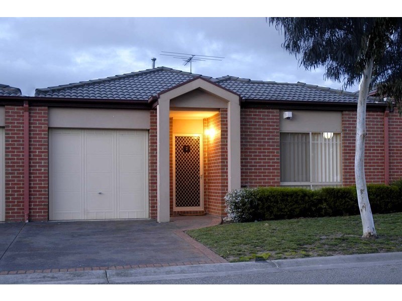 Unit 5, 12 Grant Close, Berwick VIC 3806