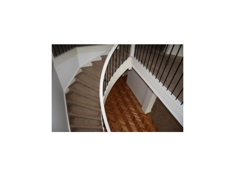 120 Berwick Springs Boulevard, Narre Warren South VIC 3805