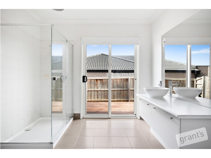 104 Grices Road, Berwick VIC 3806