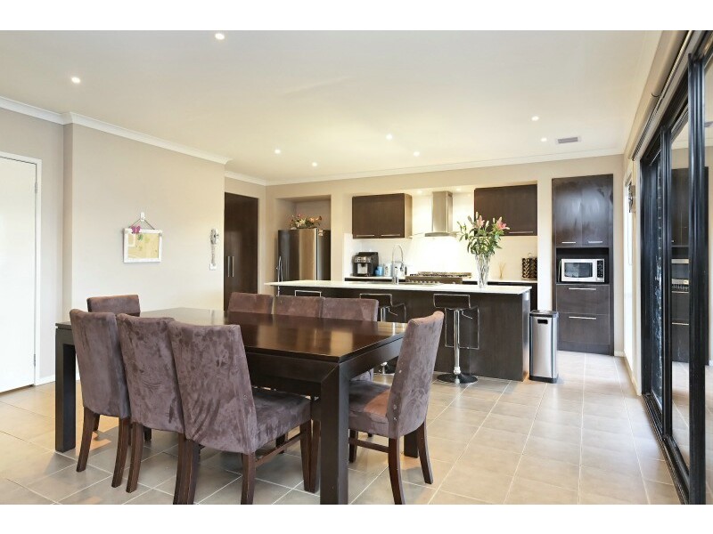 5 Alana Street, Berwick VIC 3806