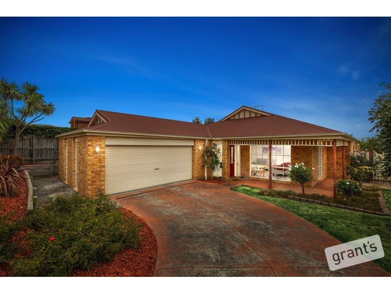 5 Fairholme Boulevard, Berwick VIC 3806