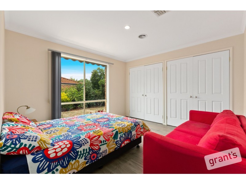 5 Fairholme Boulevard, Berwick VIC 3806