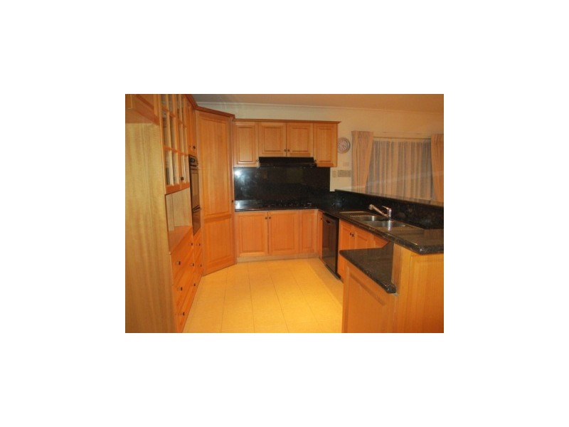 2 Lasiandra Circuit, Narre Warren VIC 3805