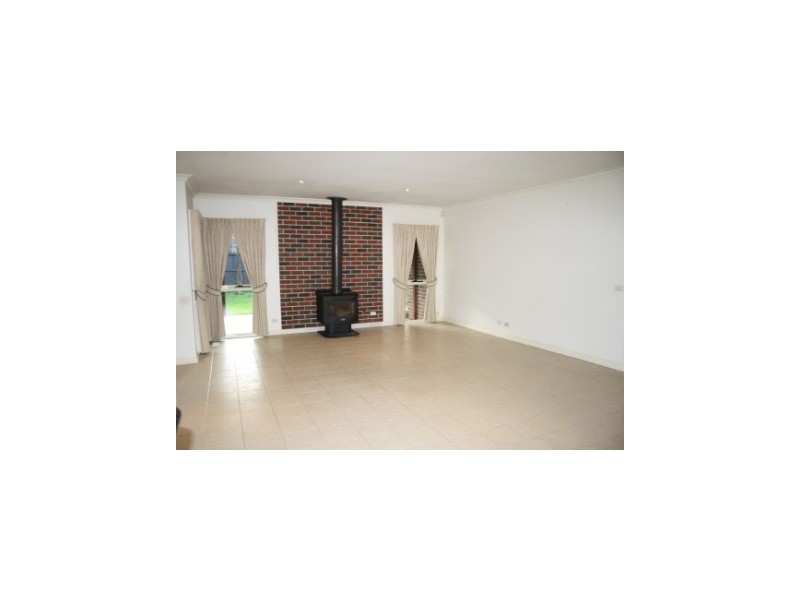 2 Lasiandra Circuit, Narre Warren VIC 3805