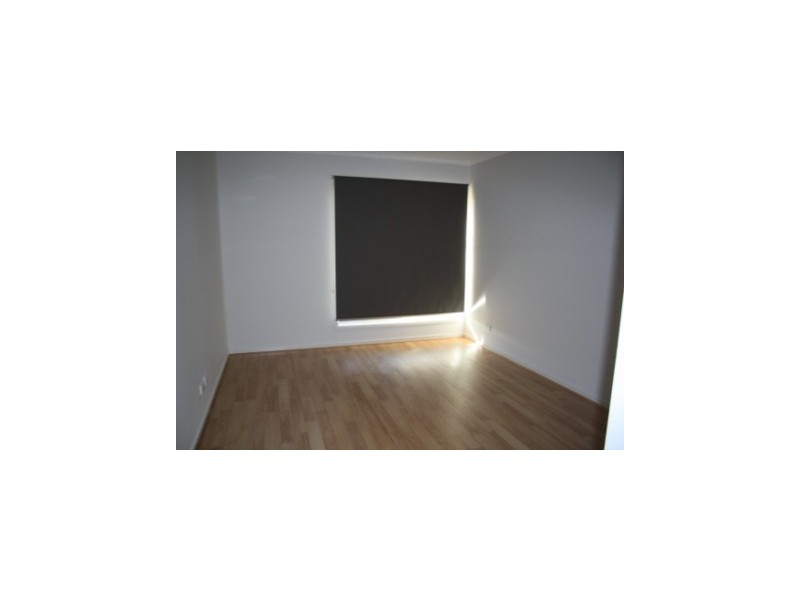 15 Maeve Circuit, Cranbourne East VIC 3977