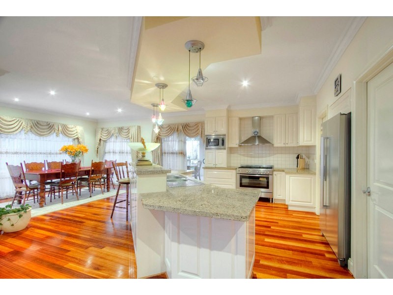 13 Parramatta Place, Berwick VIC 3806