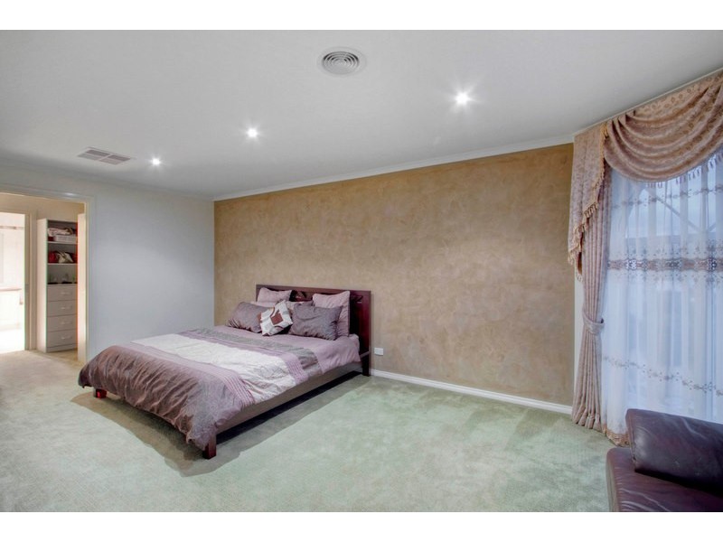 13 Parramatta Place, Berwick VIC 3806