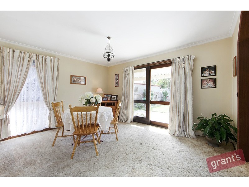 77 Prospect Hill Road, Narre Warren VIC 3805