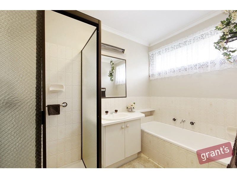 77 Prospect Hill Road, Narre Warren VIC 3805