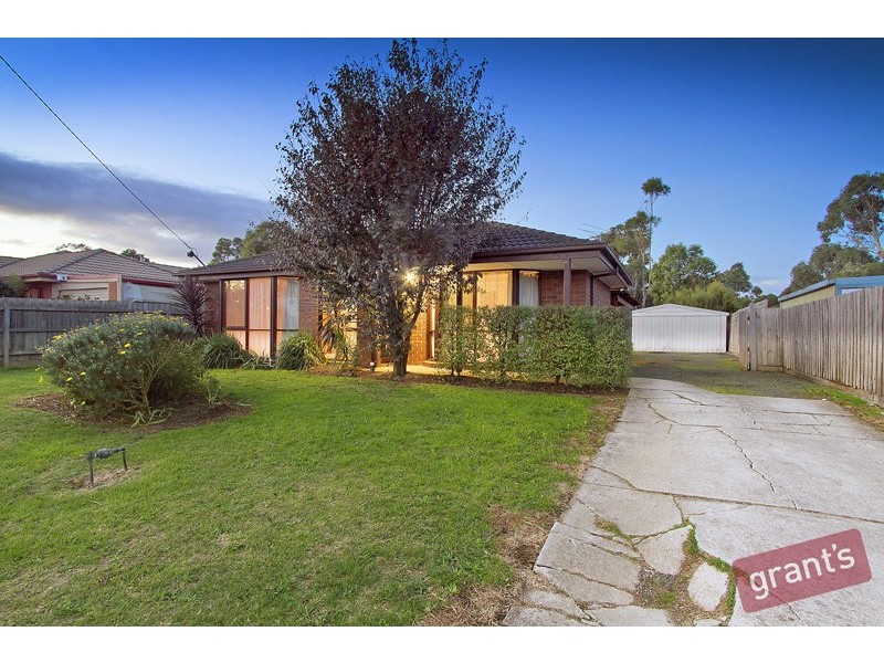 63 Simon Drive, Pakenham VIC 3810