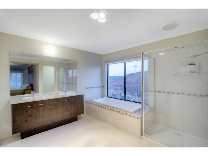 47 Ridgemont Drive, Berwick VIC 3806