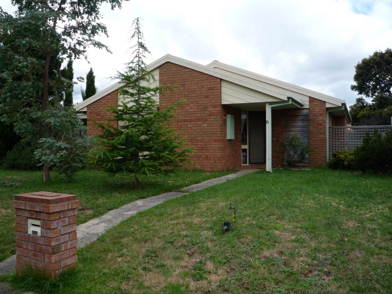 5 Ashfield Drive, Berwick VIC 3806