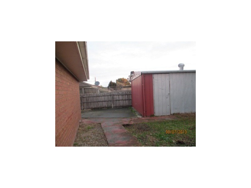 5 Eleanor Court, Pakenham VIC 3810