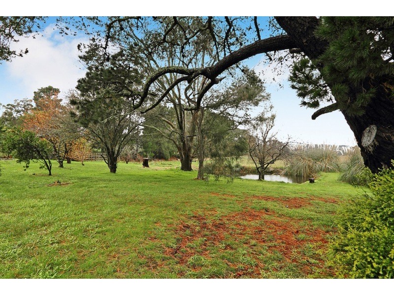 414 Brown Road, Officer VIC 3809