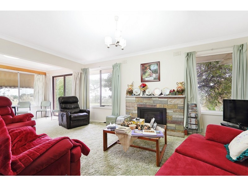 414 Brown Road, Officer VIC 3809