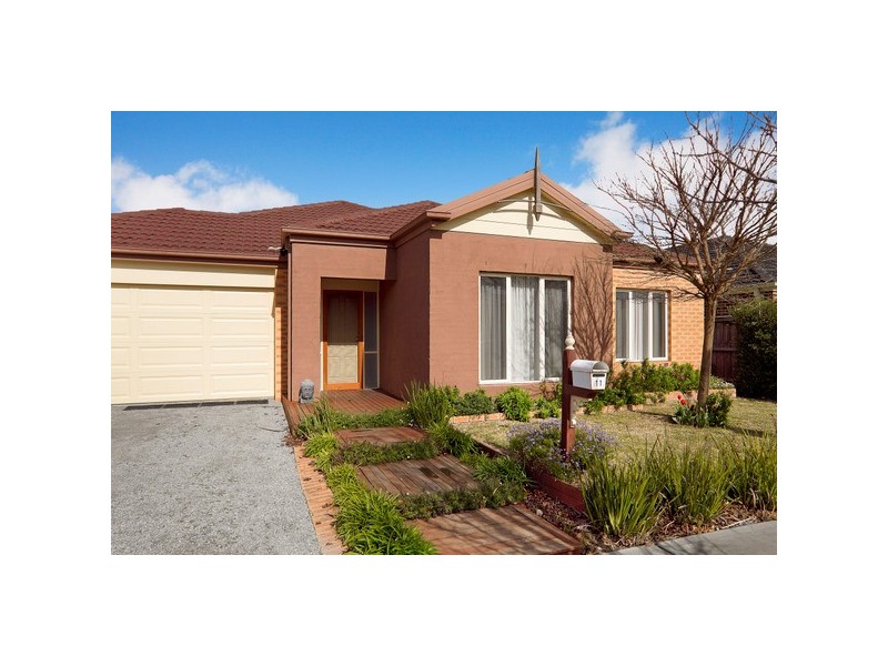 11 Liberty Avenue, Berwick VIC 3806
