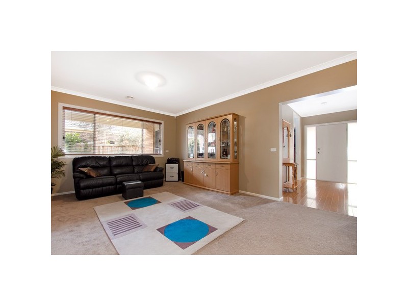 11 Liberty Avenue, Berwick VIC 3806