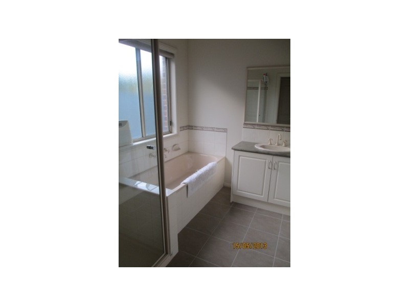 3 Cormorant Parade, Pakenham VIC 3810